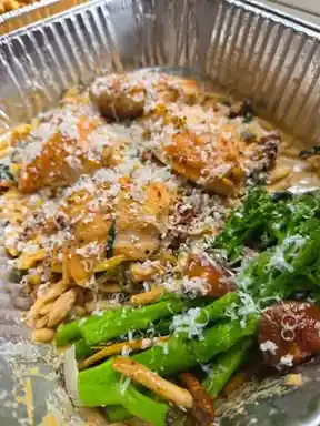 Cajun chicken pasta from the weekly meal prep menu